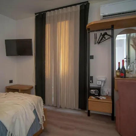 Alivio Lux Residences