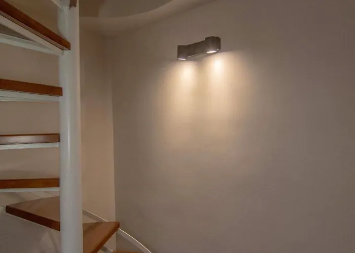 公寓 Alivio Lux Residences 纳夫普利翁